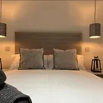 Manhattan Luxury *