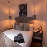 Manhattan Luxury 아파트 *
