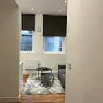 아파트 Manhattan Luxury 브래드퍼드