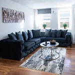 Manhattan Luxury