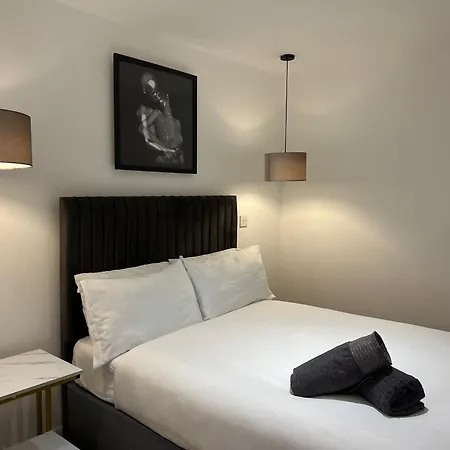 Manhattan Luxury Bradford (West Yorkshire)
