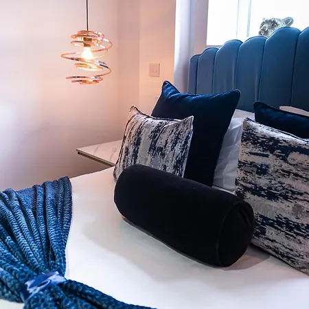 Manhattan Luxury Μπράντφορντ