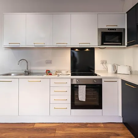 Manhattan Luxury Μπράντφορντ