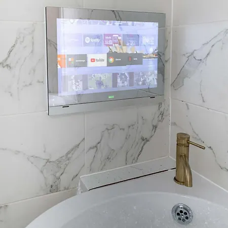 Manhattan Luxury *