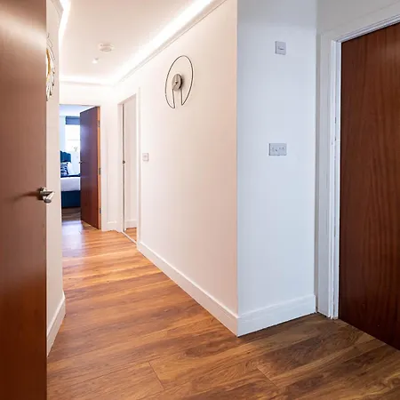 Manhattan Luxury