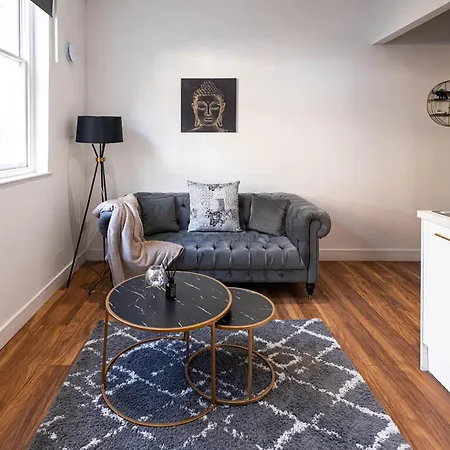 Manhattan Luxury * Μπράντφορντ